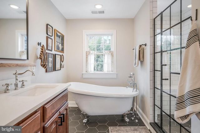 5723 4TH ST S, Arlington, VA 22204