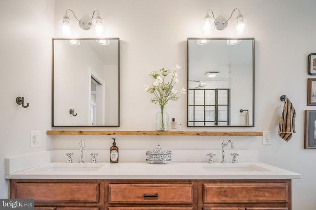 5723 4TH ST S, Arlington, VA 22204