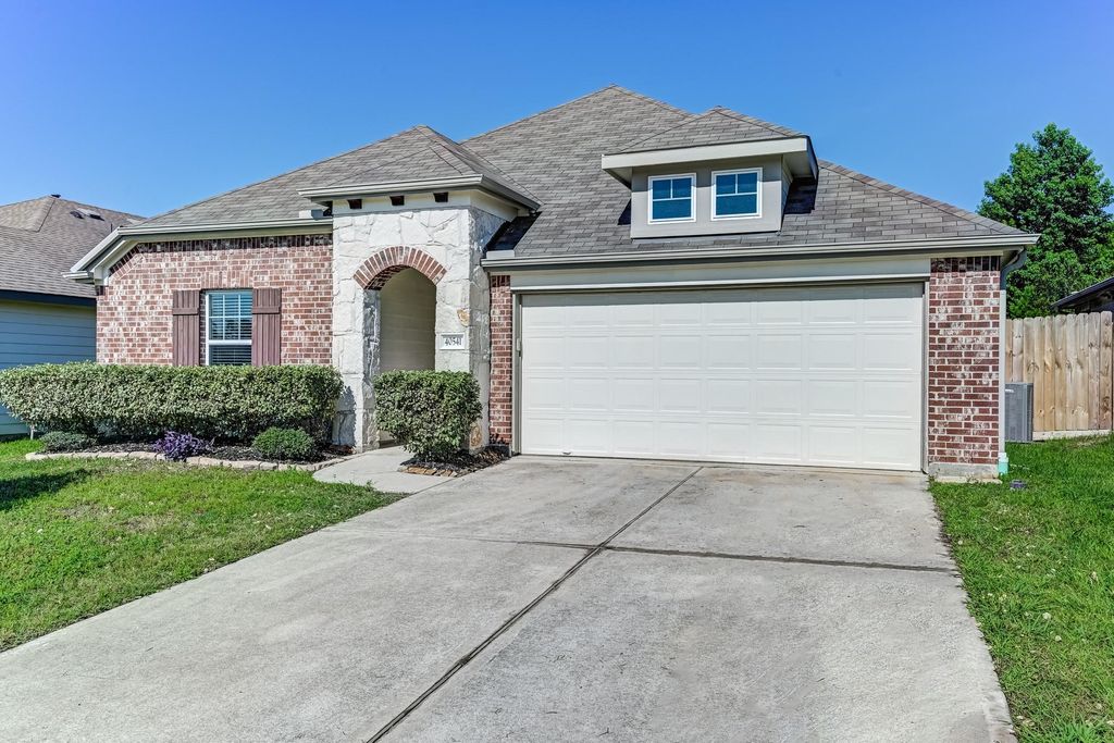 40541 Mostyn Lake Drive, Magnolia, TX 77354