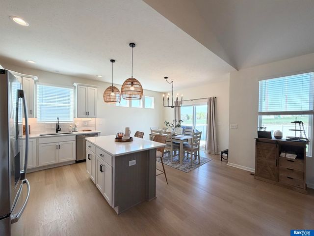 7832 Nicole Lane, Lincoln, NE 68516