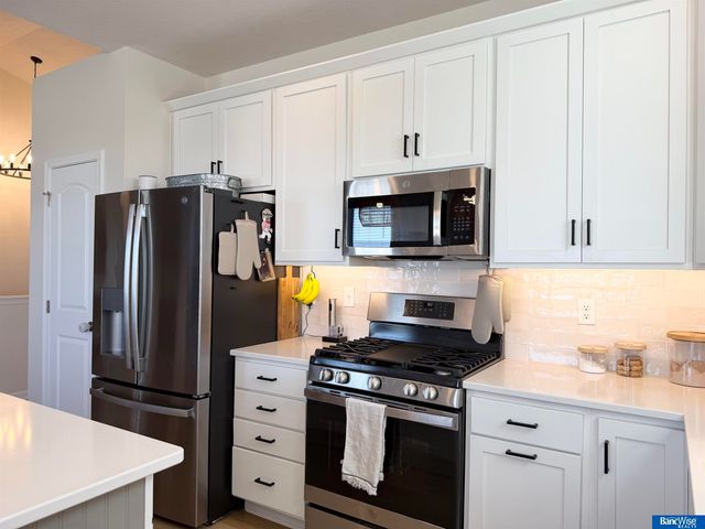 7832 Nicole Lane, Lincoln, NE 68516