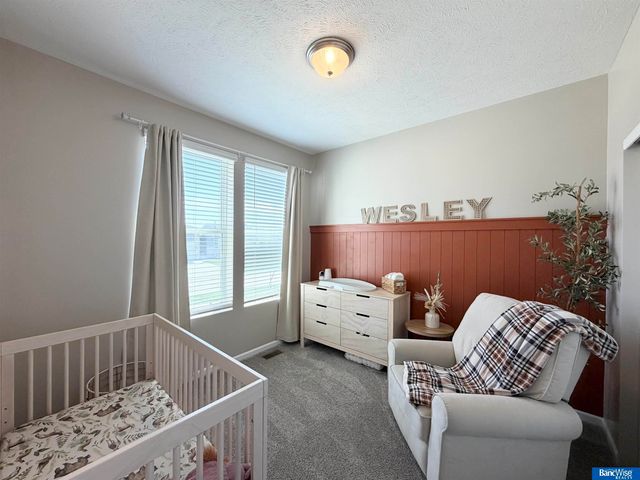 7832 Nicole Lane, Lincoln, NE 68516