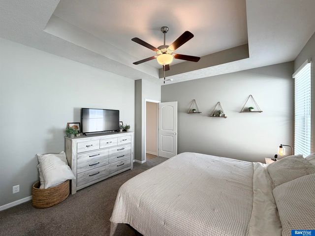 7832 Nicole Lane, Lincoln, NE 68516