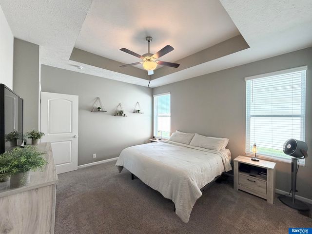 7832 Nicole Lane, Lincoln, NE 68516
