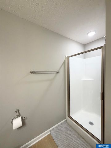 7832 Nicole Lane, Lincoln, NE 68516