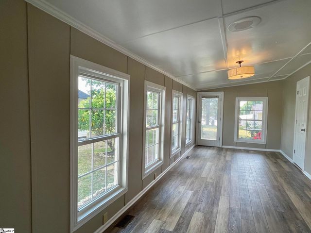 416 S Kentucky Avenue, Chesnee, SC 29323