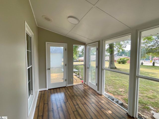 416 S Kentucky Avenue, Chesnee, SC 29323