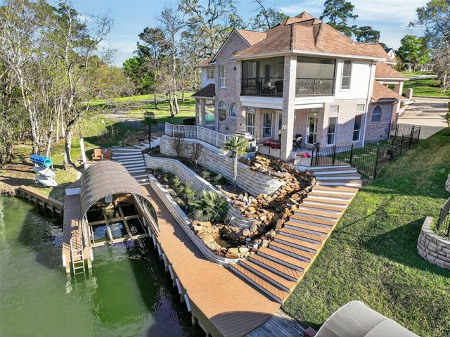 6087 Longmire Trail, Conroe, TX 77304