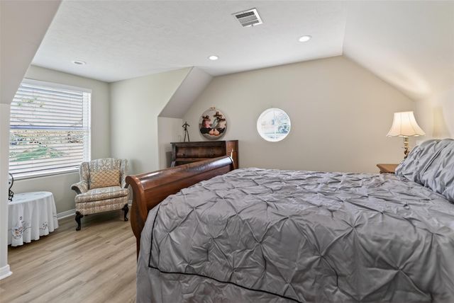 6087 Longmire Trail, Conroe, TX 77304