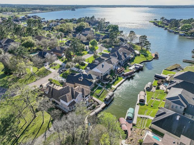 6087 Longmire Trail, Conroe, TX 77304