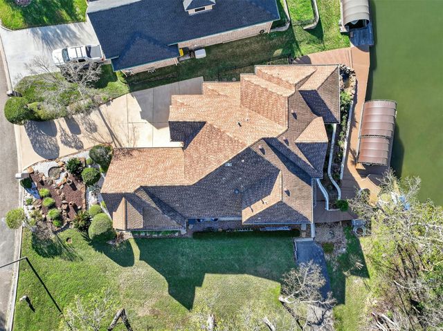 6087 Longmire Trail, Conroe, TX 77304