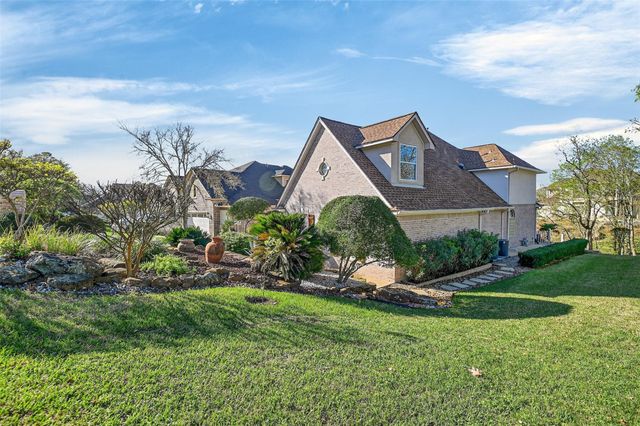 6087 Longmire Trail, Conroe, TX 77304
