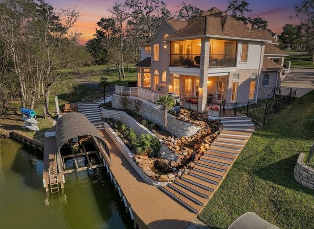 6087 Longmire Trail, Conroe, TX 77304