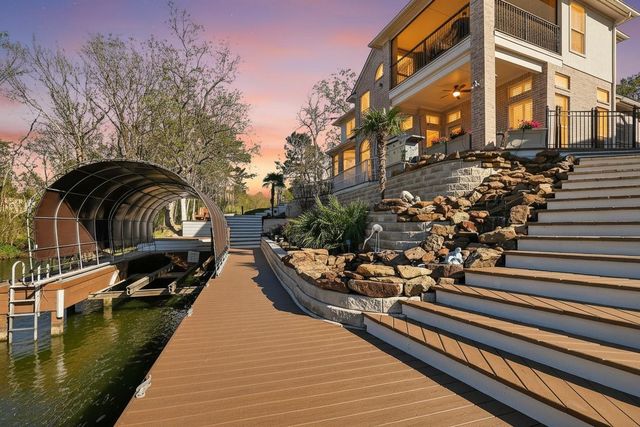 6087 Longmire Trail, Conroe, TX 77304