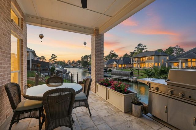 6087 Longmire Trail, Conroe, TX 77304