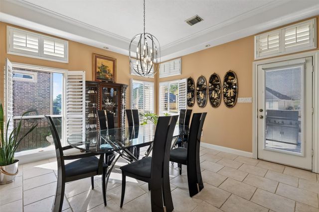 6087 Longmire Trail, Conroe, TX 77304