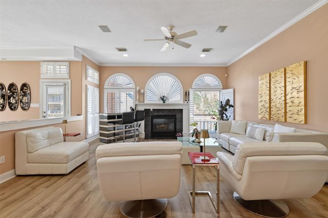 6087 Longmire Trail, Conroe, TX 77304