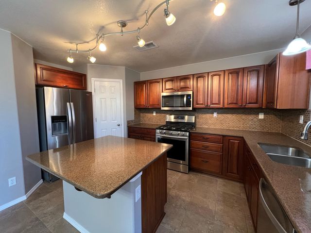 10504 Woodquail Drive NW, Albuquerque, NM 87114