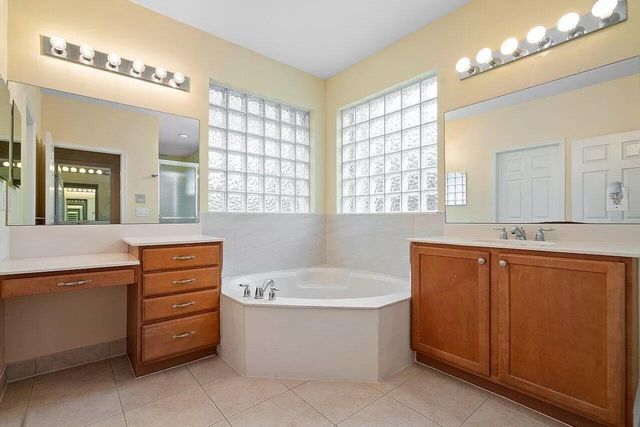 1042 Grove Park Circle, Boynton Beach, FL 33436