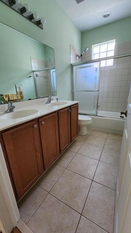 1042 Grove Park Circle, Boynton Beach, FL 33436