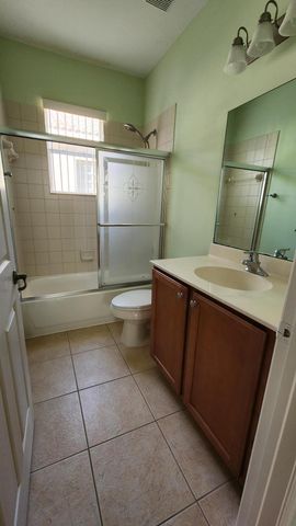 1042 Grove Park Circle, Boynton Beach, FL 33436