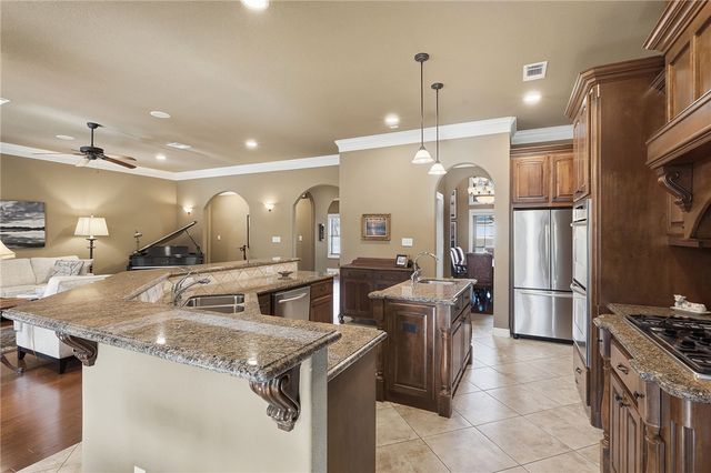 720 Plum Hollow Drive, College Station, TX 77845