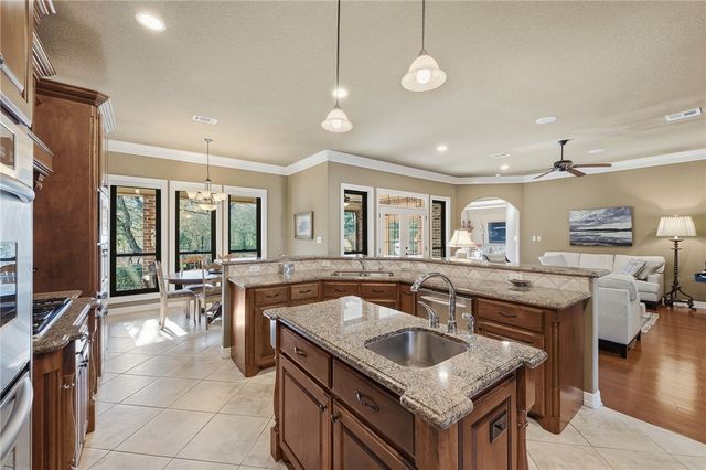 720 Plum Hollow Drive, College Station, TX 77845