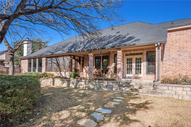 720 Plum Hollow Drive, College Station, TX 77845