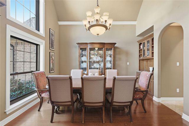 720 Plum Hollow Drive, College Station, TX 77845