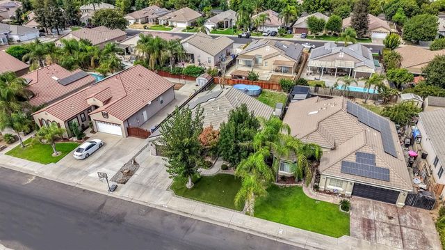 5745 E Florence Avenue, Fresno, CA 93727