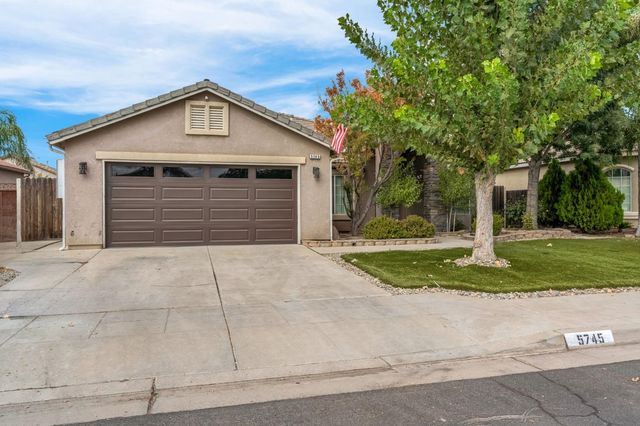 5745 E Florence Avenue, Fresno, CA 93727
