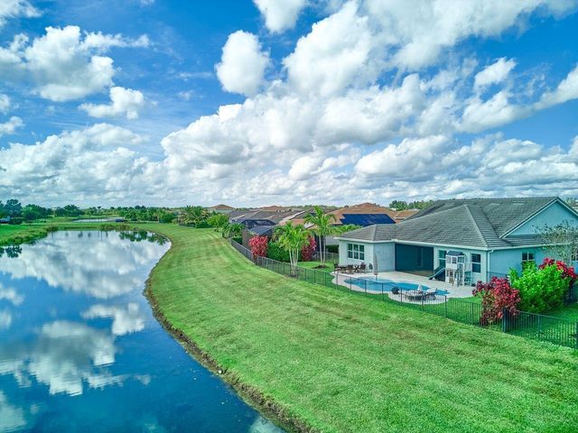 15966 Whippoorwill Circle, Loxahatchee, FL 33470