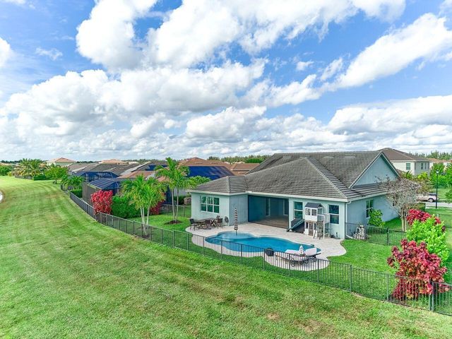 15966 Whippoorwill Circle, Loxahatchee, FL 33470