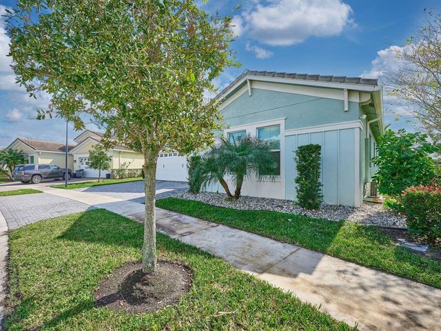 15966 Whippoorwill Circle, Loxahatchee, FL 33470