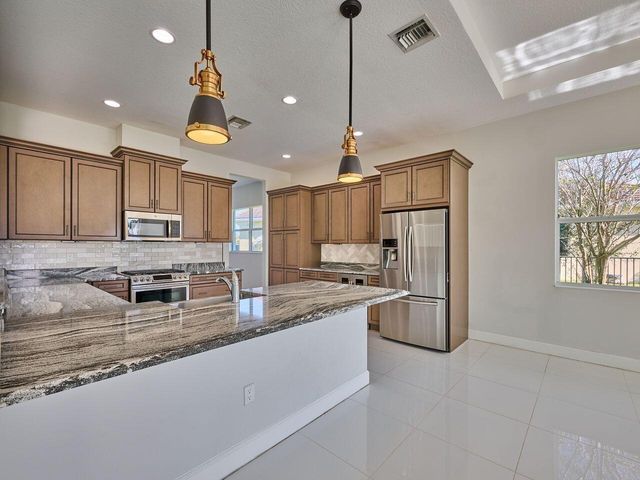 15966 Whippoorwill Circle, Loxahatchee, FL 33470