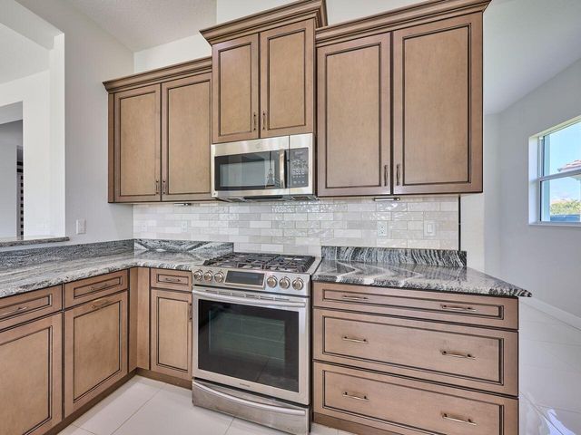 15966 Whippoorwill Circle, Loxahatchee, FL 33470