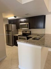 10725 Cleary Boulevard 211, Plantation, FL 33324