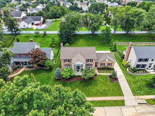 18126 Edgewood Circle, Wildwood, MO 63038