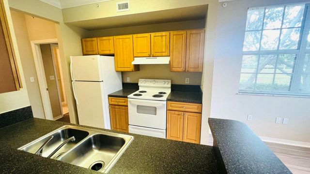 15045 Michelangelo Boulevard 207, Delray Beach, FL 33446