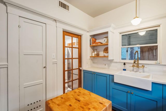 1630 23rd St, Sacramento, CA 95816