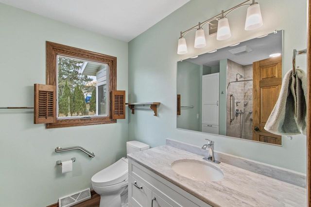 1426 N Westfield Road, Middleton, WI 53562