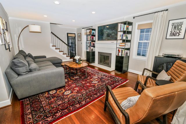 114 Garden Road, Columbus, OH 43214