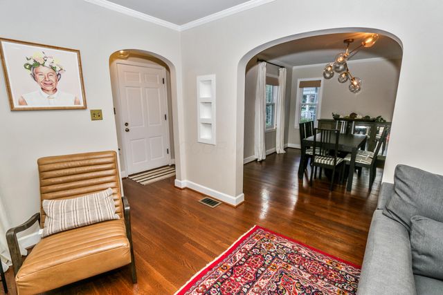 114 Garden Road, Columbus, OH 43214