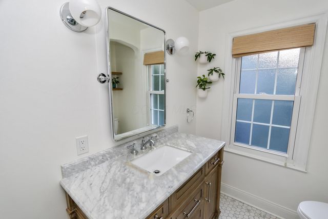 114 Garden Road, Columbus, OH 43214
