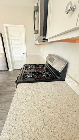 2431 S Carlota Drive, New Palestine, IN 46163