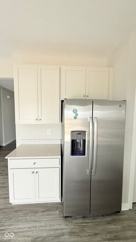 2431 S Carlota Drive, New Palestine, IN 46163