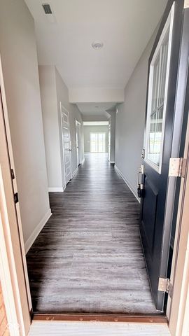 2431 S Carlota Drive, New Palestine, IN 46163