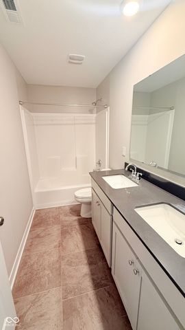 2431 S Carlota Drive, New Palestine, IN 46163