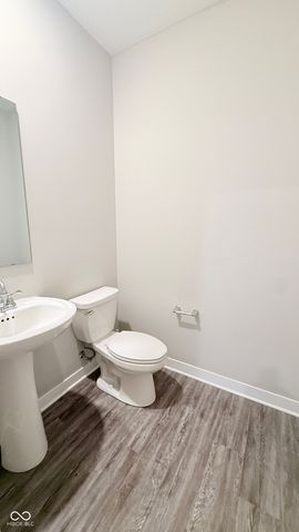 2431 S Carlota Drive, New Palestine, IN 46163