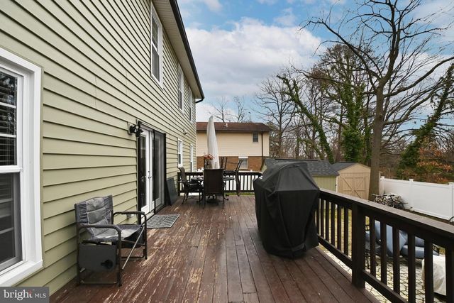 6431 FOREST RD, Landover, MD 20785